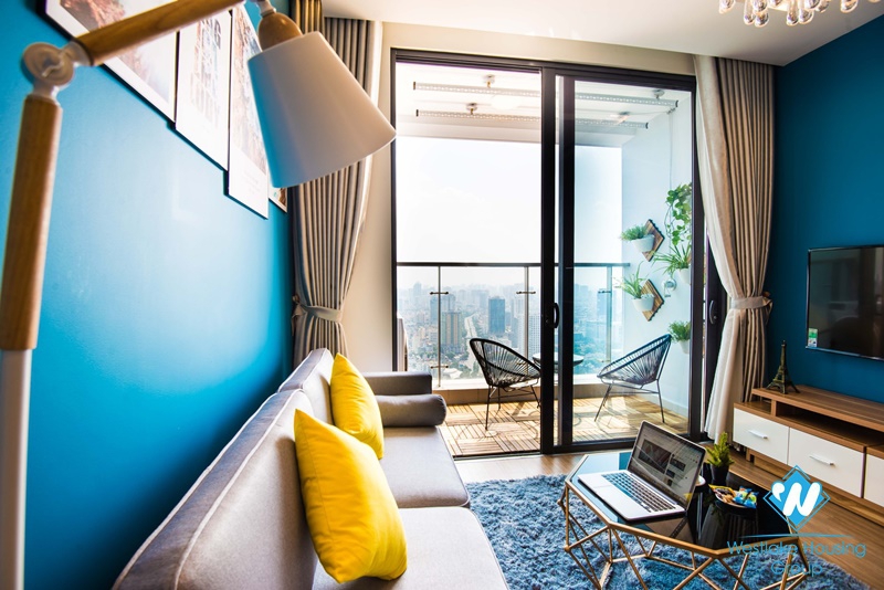Highfloor open plan living room 2 bedrooms apt for rent in Vinhomes METROPOLIS